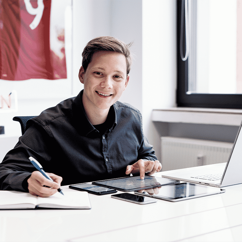 Young talents at SalesViewer®