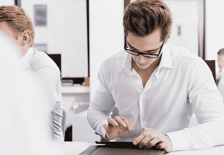 Ein SalesViewer® Mitarbeiter aus dem Datenschutz